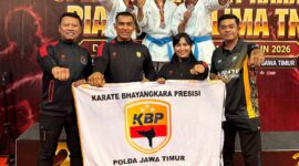 Duet pelatih handal Polda Jatim, AKP Sudirman, S.H., M.H. bersama Pejabat Utama (PJU) Polres Sampang, Iptu Yuda Yulianto, S.H., M.M. (Ps. Kasat Narkoba Polres Sampang).bersama Kontingen KBP Polda Jatim